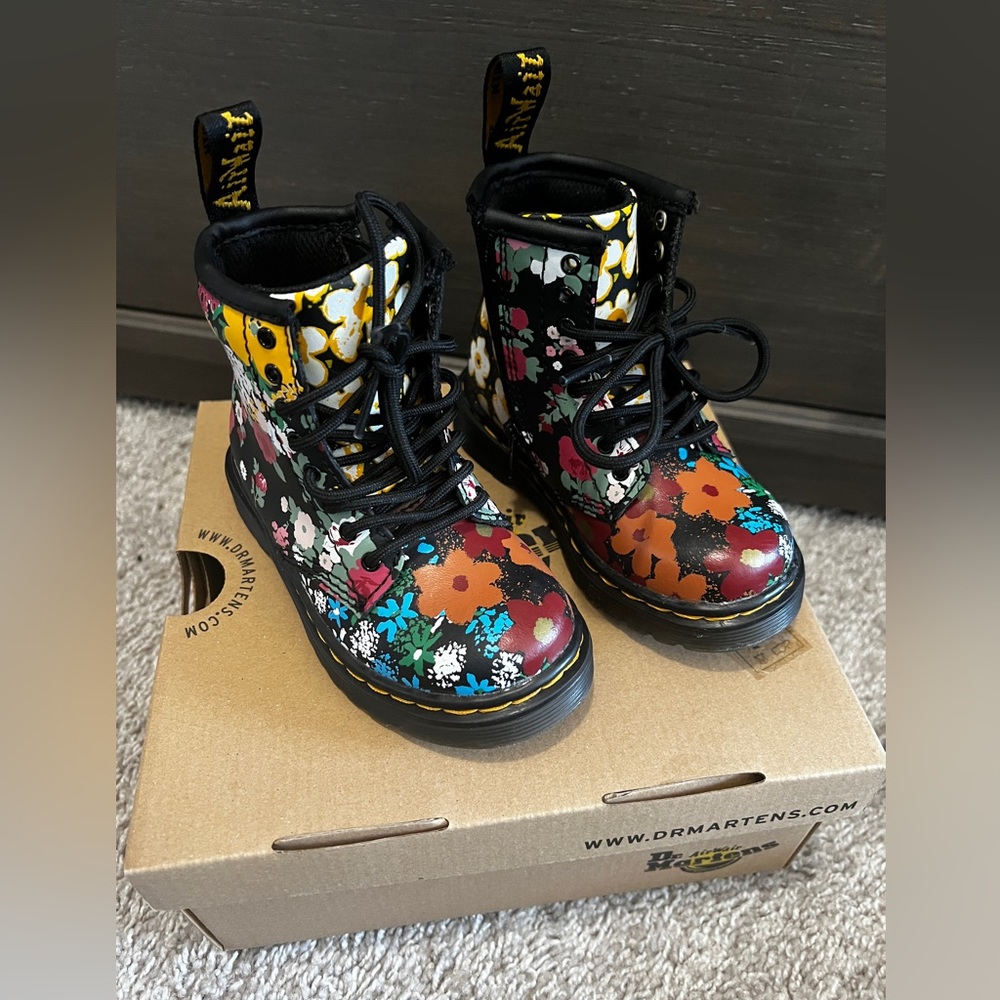 Floral Dr. Martens